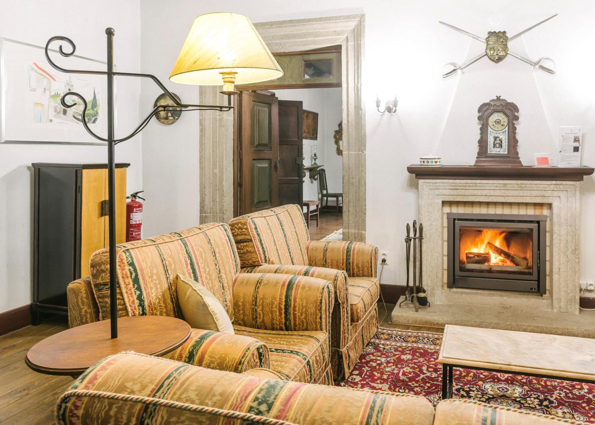 הוילה וילה פוקה דה אגיאר Casa Da Tapa 7 מראה חיצוני תמונה